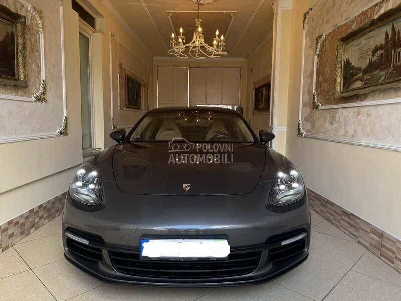 Porsche Panamera 4 e hibrid