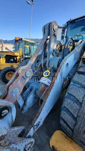 Podizni okvir za Volvo utovarivače