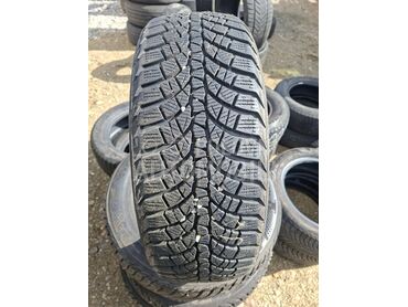 Kumho 215/55 R17 Zimska