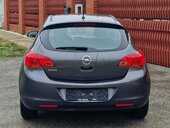 Opel Astra J 