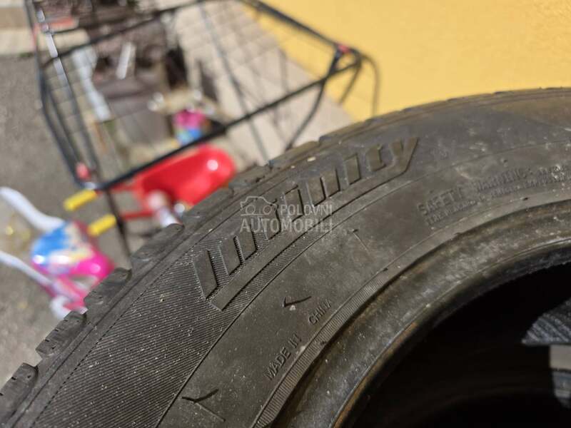 Ostalo 165/70 R14 Zimska