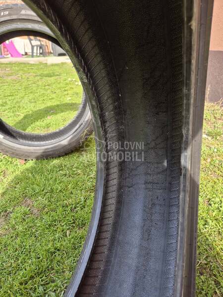 Pirelli 245/40 R19 Zimska