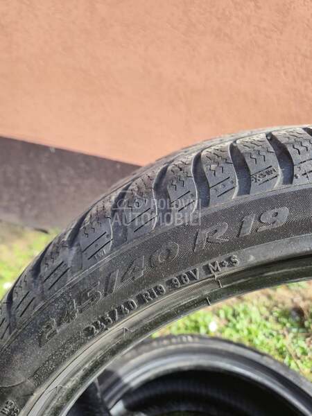 Pirelli 245/40 R19 Zimska