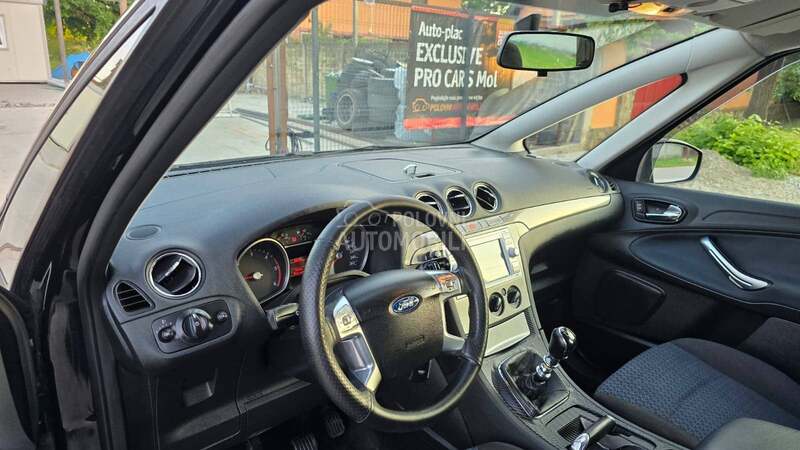 Ford S-Max 