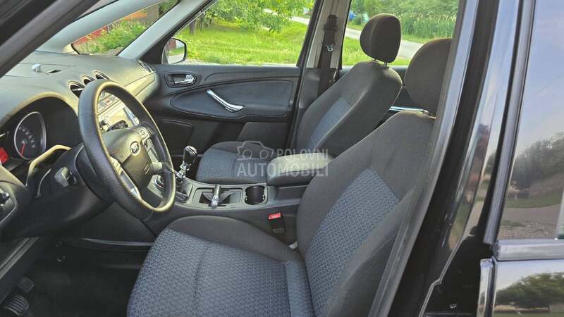 Ford S-Max 