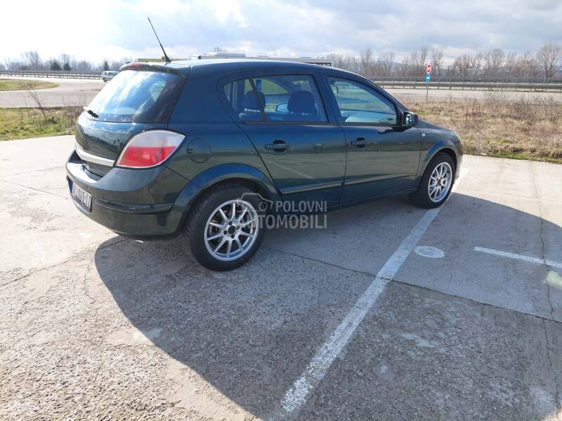 Opel Astra H 