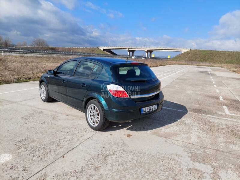 Opel Astra H 