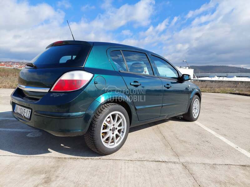 Opel Astra H 