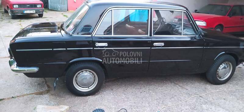 Lada 2103 
