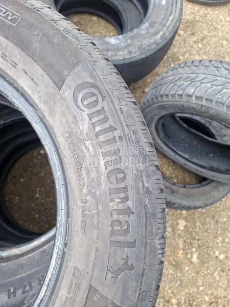 Continental 235/65 R17 Zimska