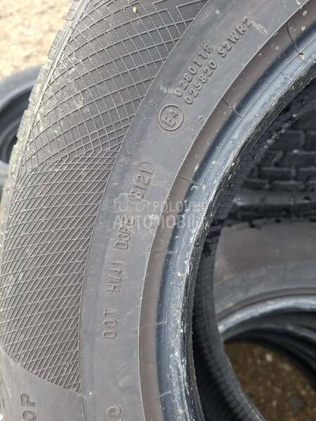 Continental 235/65 R17 Zimska