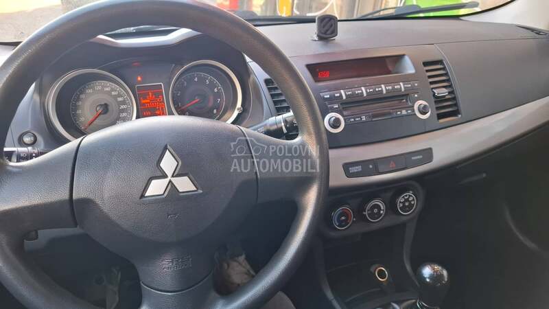 Mitsubishi Lancer 1.5