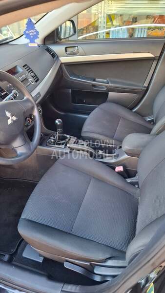 Mitsubishi Lancer 1.5