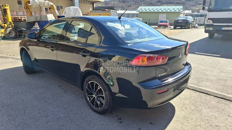 Mitsubishi Lancer 1.5