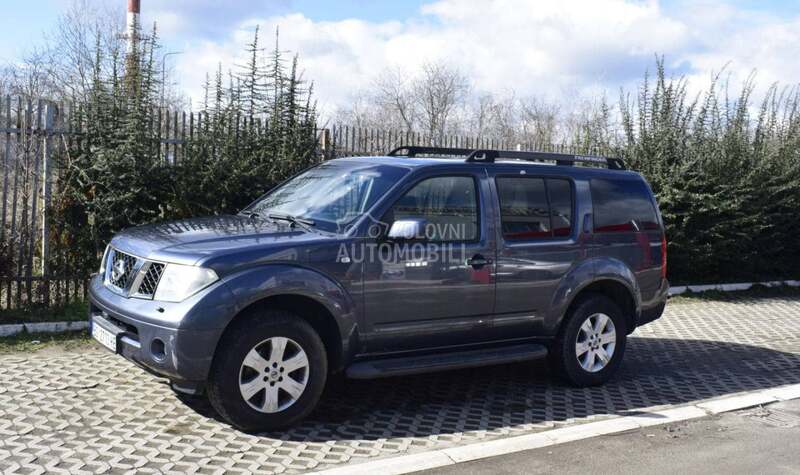 Nissan Pathfinder 