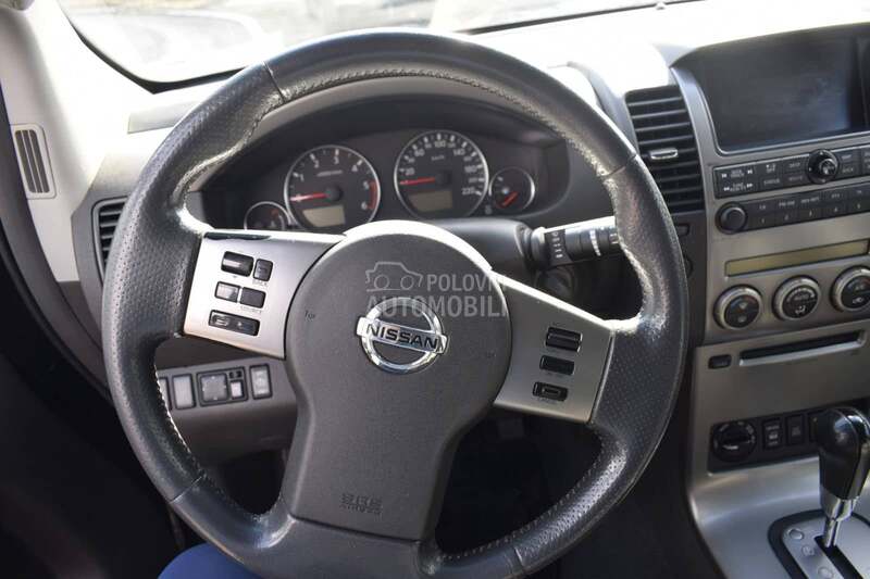 Nissan Pathfinder 