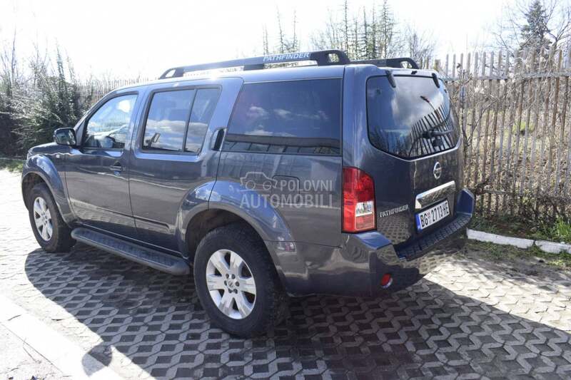 Nissan Pathfinder 