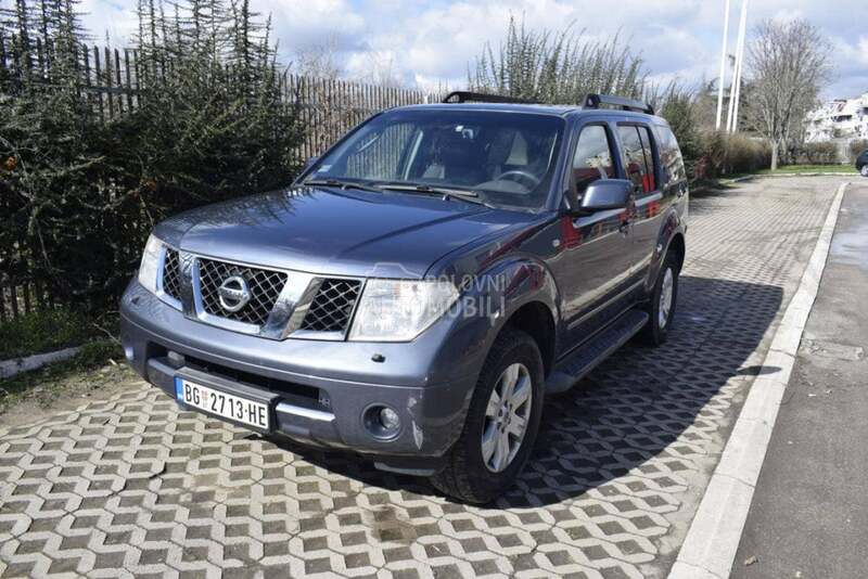 Nissan Pathfinder 