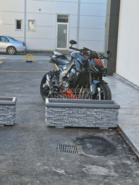 Kawasaki Z1000