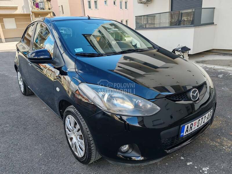 Mazda 2 