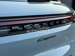 Porsche Cayenne E-Hybrid slika 9