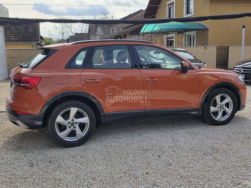Audi Q3 ADVANCED BUSINESS