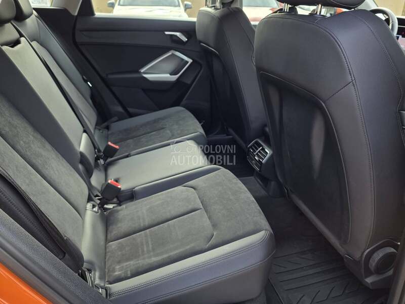 Audi Q3 ADVANCED BUSINESS