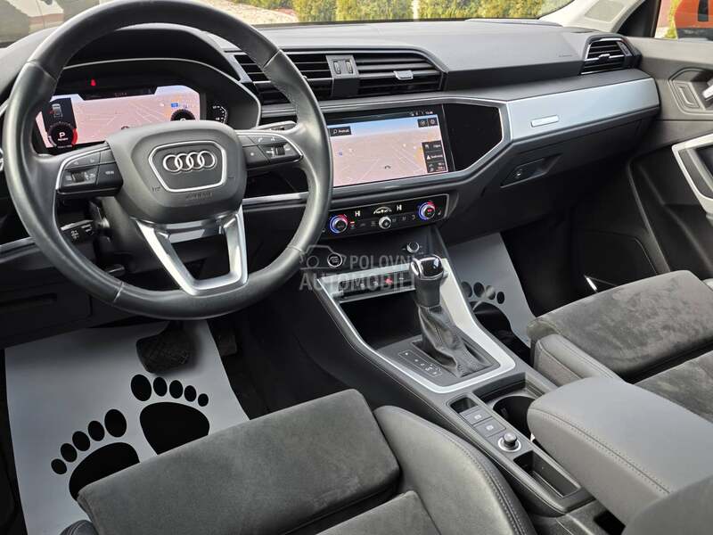 Audi Q3 ADVANCED BUSINESS