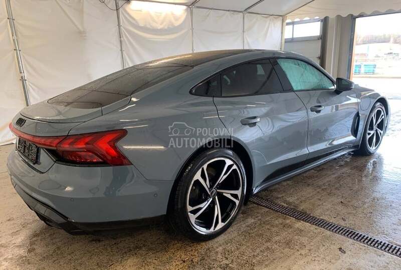 Audi e-tron GT GT