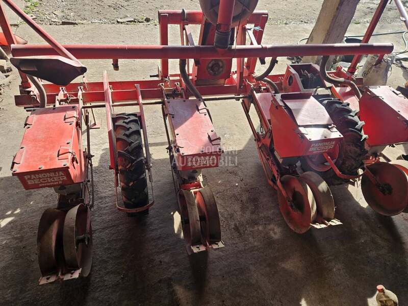 Becker Kukuruzna sejalica