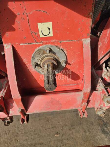 Becker Kukuruzna sejalica