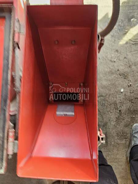 Becker Kukuruzna sejalica