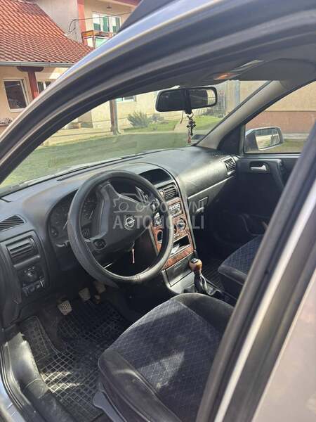 Opel Astra G 2.0