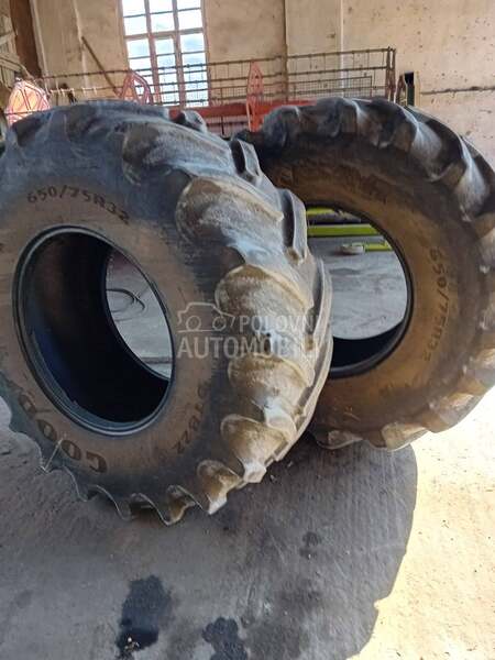 Goodyear 650/75 R32