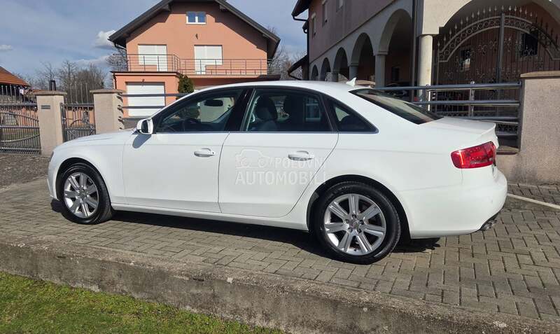 Audi A4 2.0 TDI / AUT/ NAV/