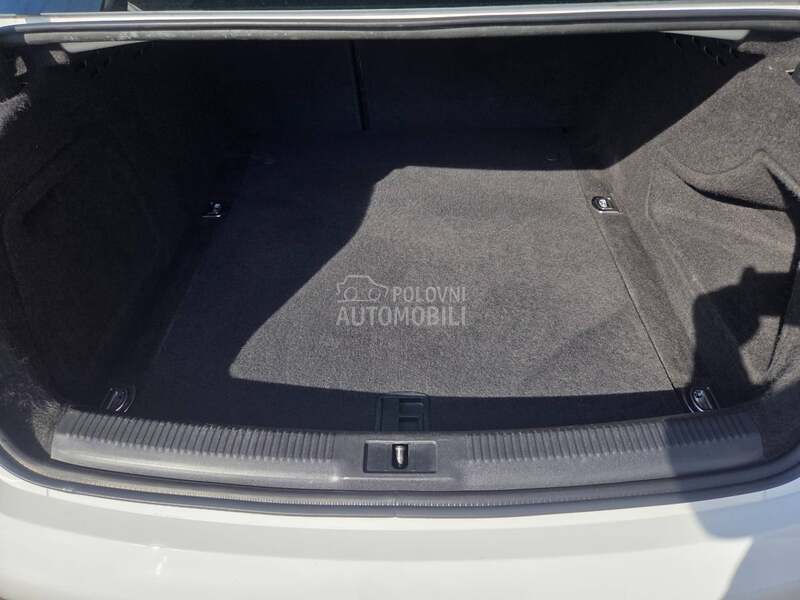 Audi A4 2.0 TDI / AUT/ NAV/