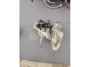 nosac motora i menjača za Ford Focus od 1998. do 2004. god.