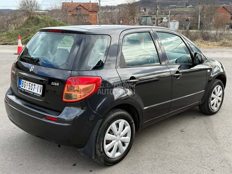 Suzuki SX4 