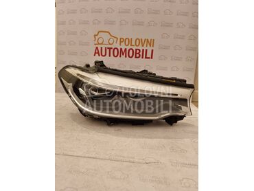 desni led far za BMW Serija 5 od 2020. do 2023. god.