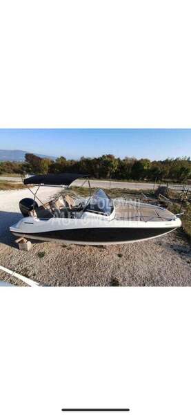 Quicksilver 605 Sundeck