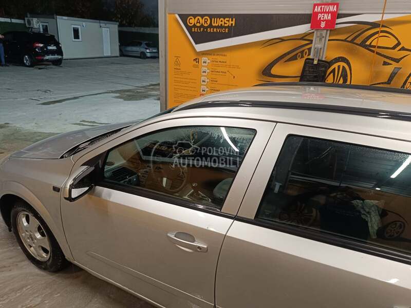 Opel Astra H 