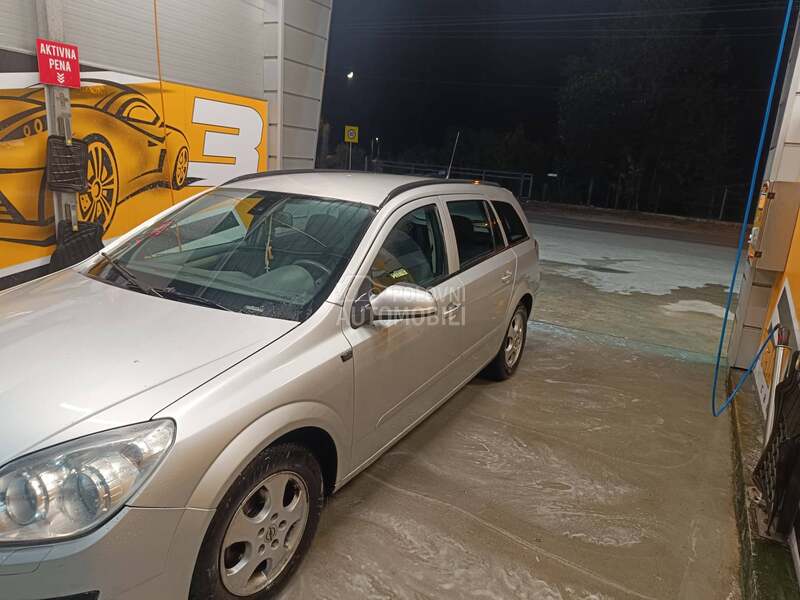 Opel Astra H 