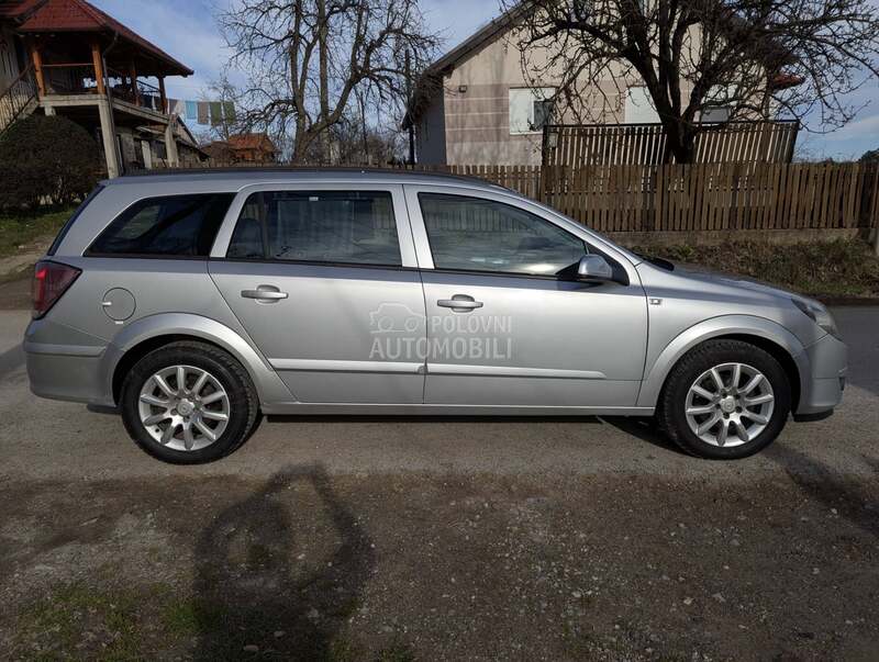 Opel Astra H 