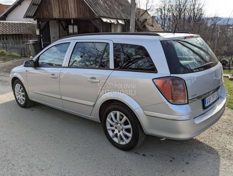 Opel Astra H 
