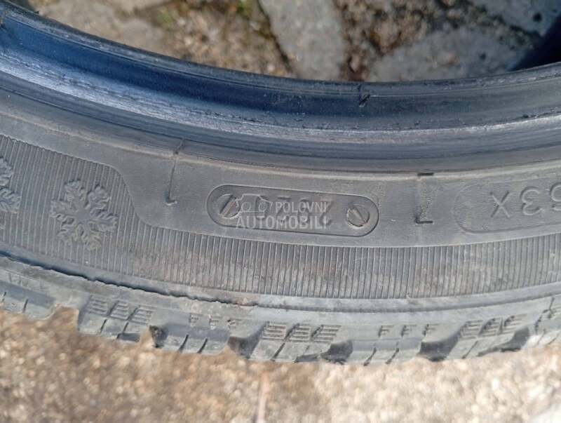 Tigar 225/40 R18 Zimska