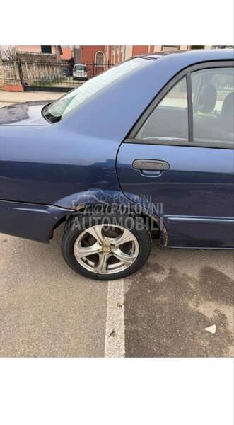 Mazda 323 