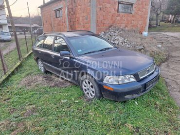 Volvo V40 