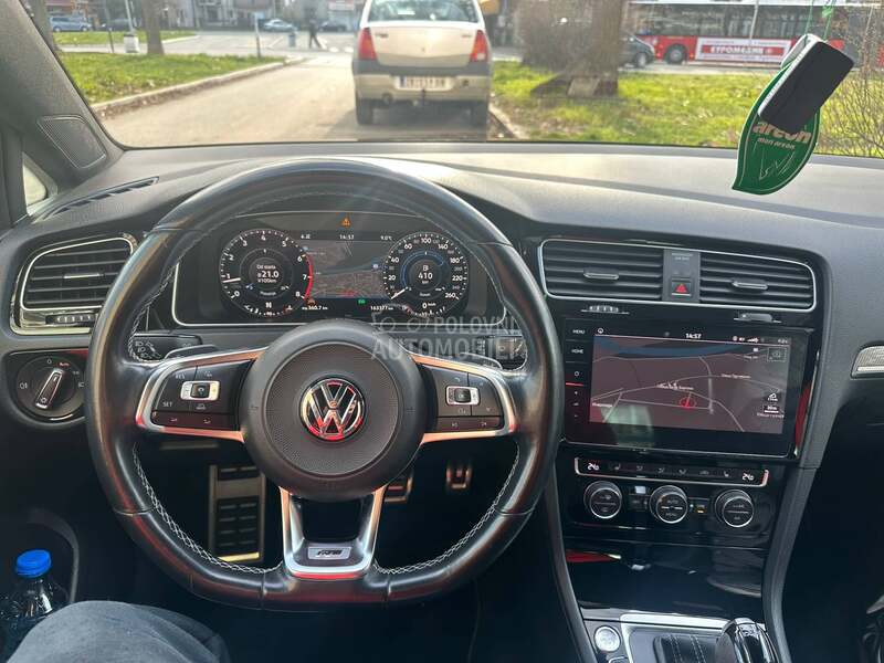 Volkswagen Golf 7 