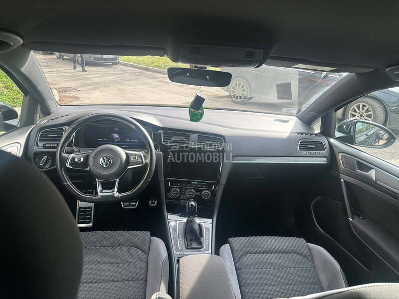 Volkswagen Golf 7 