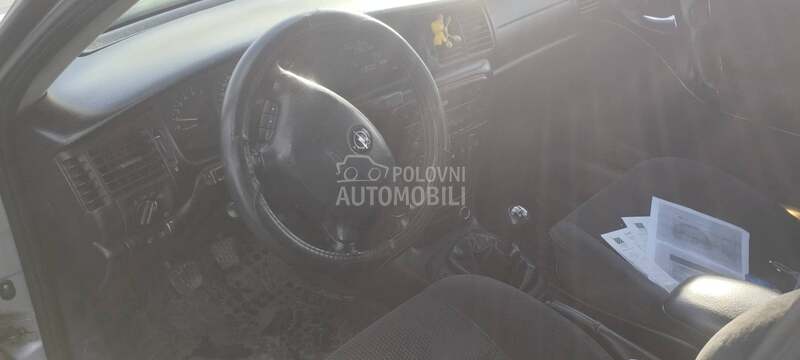 Opel Vectra B 